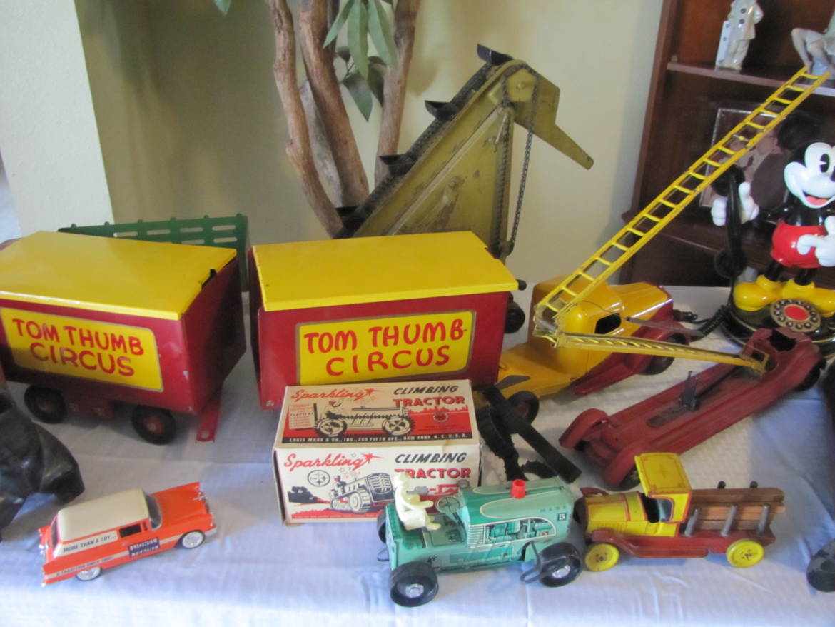 Toy-3.jpg