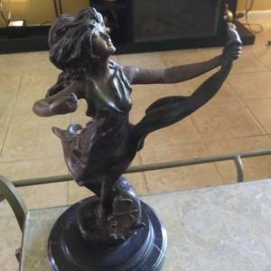 Tarpon Spring Estate Sale - Nice Art, Furniture, Collectibles, and much more - Past Sale