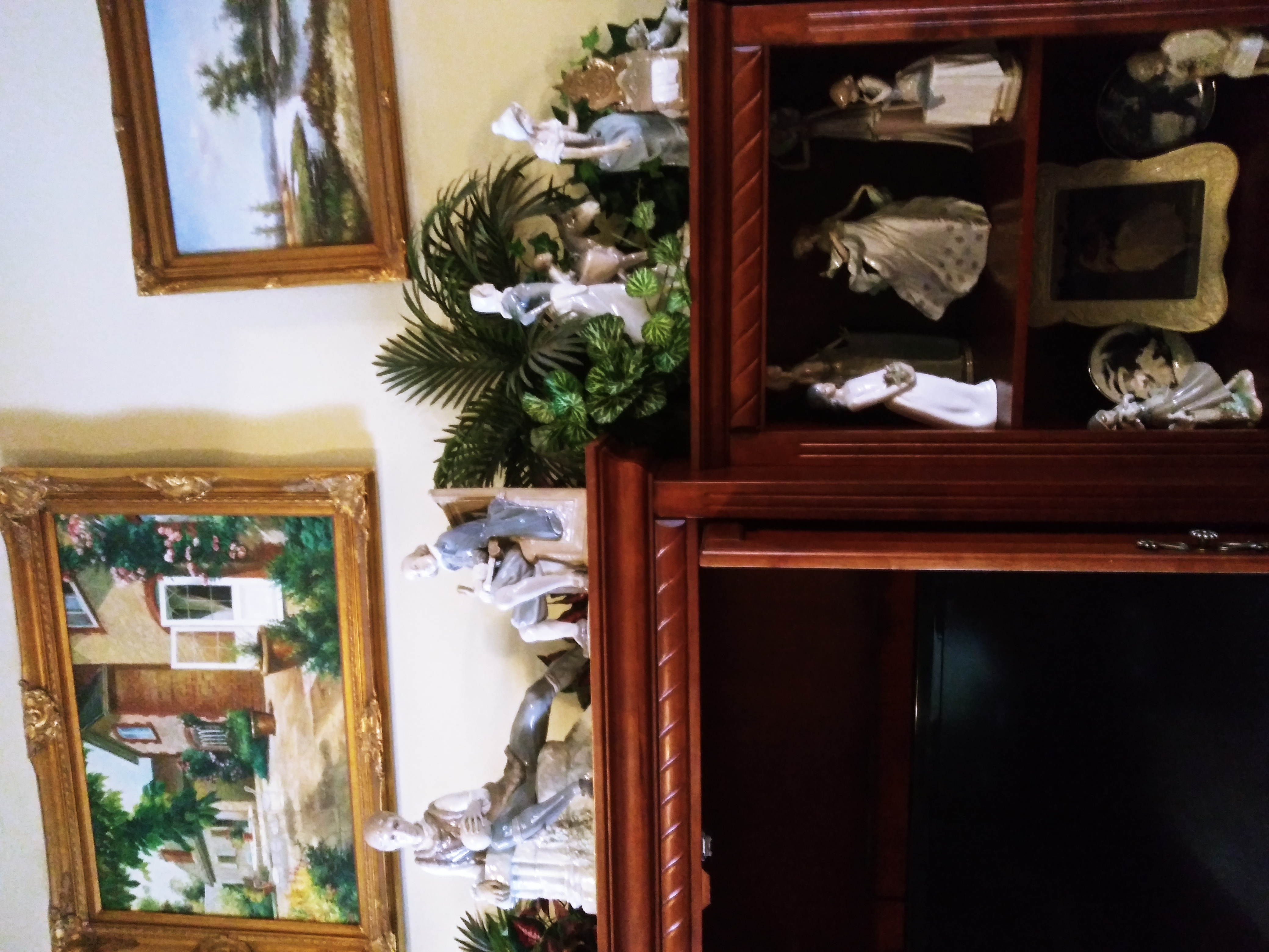 Porcelain Figurines Buying - Paying top dollar