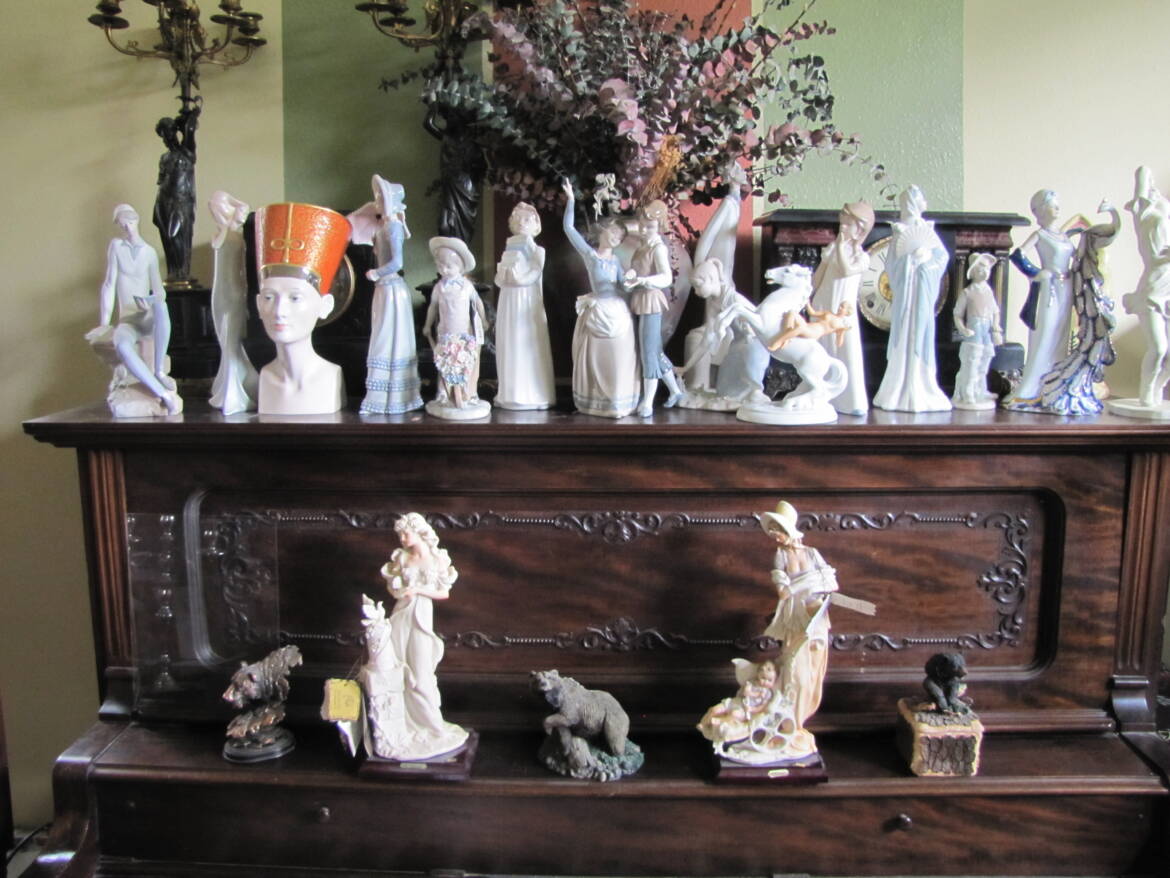 Figurine-2.jpg